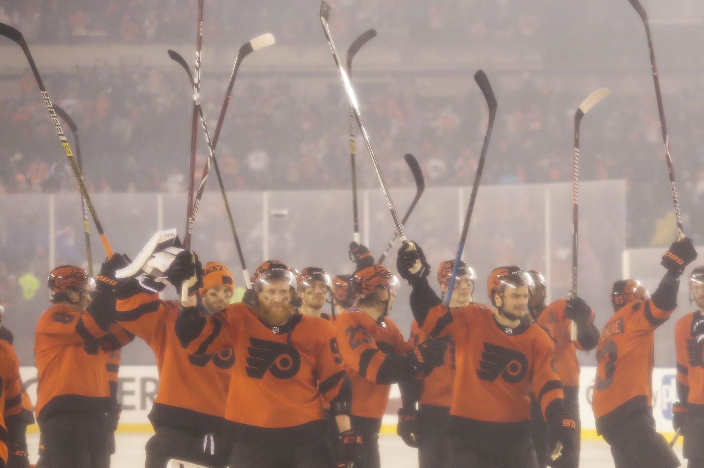 Flyers’ Stadium Series conditions could have been much worse as weather cooperates for most of the night