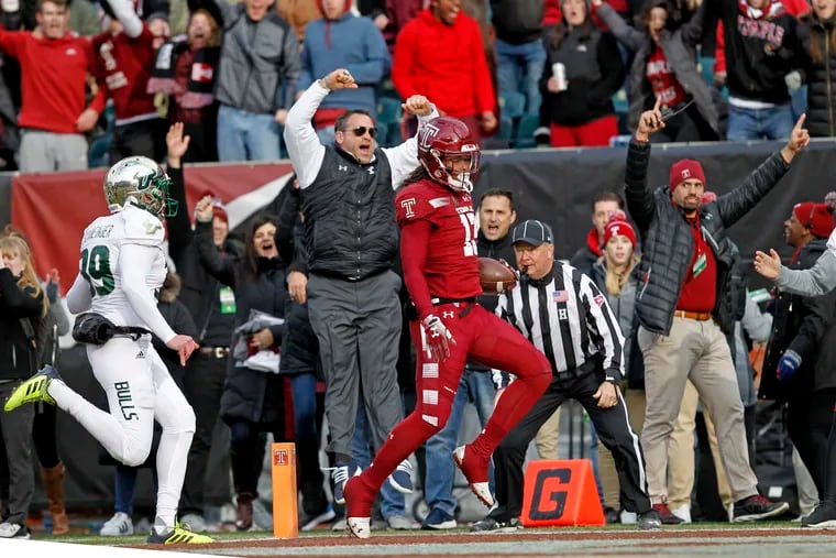 Temple wide receiver Isaiah Wright scores against USF last Saturday.