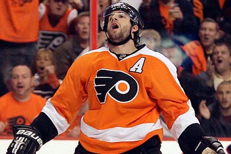 The Flyers traded Simon Gagne to the Tampa Bay Lightning. (Yong Kim / Staff Photographer)