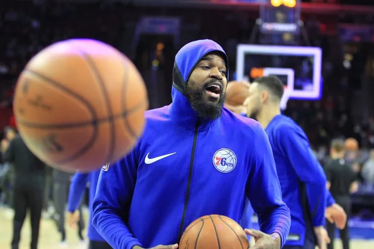 Amir Johnson during warm-ups before the SIxers game against the Spurs at the Wells Fargo Center on Jan 3, 2018.