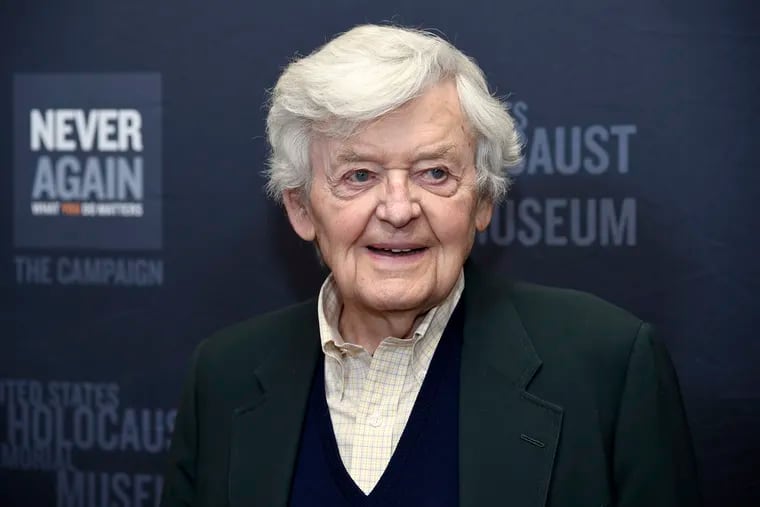 Hal Holbrook arriving at the Los Angeles Dinner: What You Do Matters in Beverly Hills, Calif. on March 16, 2015.