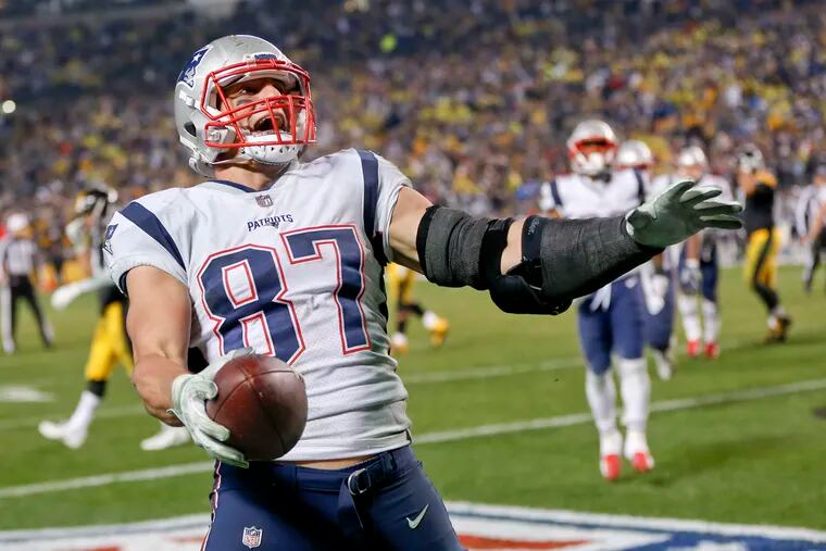 Rob Gronkowski retires with three Super Bowl rings ... and a Super Bowl loss to the Eagles.