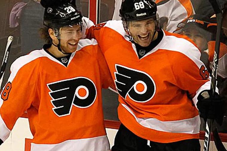 Claude Giroux and the surprising play of Jaromir Jagr are two reasons the Flyers can be thankful. (Ron Cortes/Staff file photo)