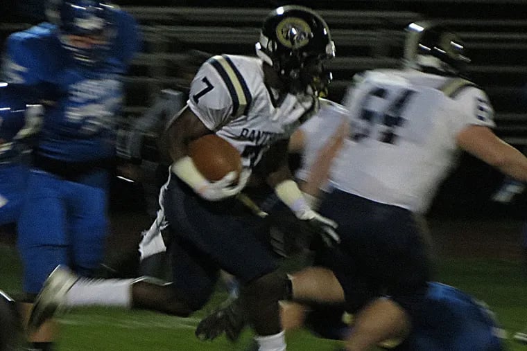 Collingswood’s Jamhir King runs for an 80-yard touchdown against Sterling.