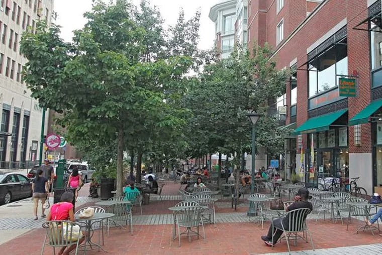 Commons at Sansom and 36th in University City, where there's plenty to do. (Michael Bryant / Staff Photographer)