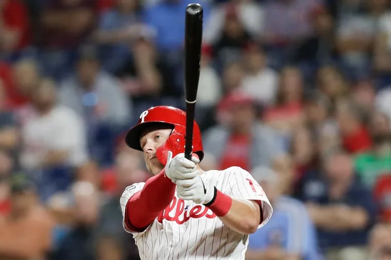 Rhys Hoskins bats against the Pirates on Monday.