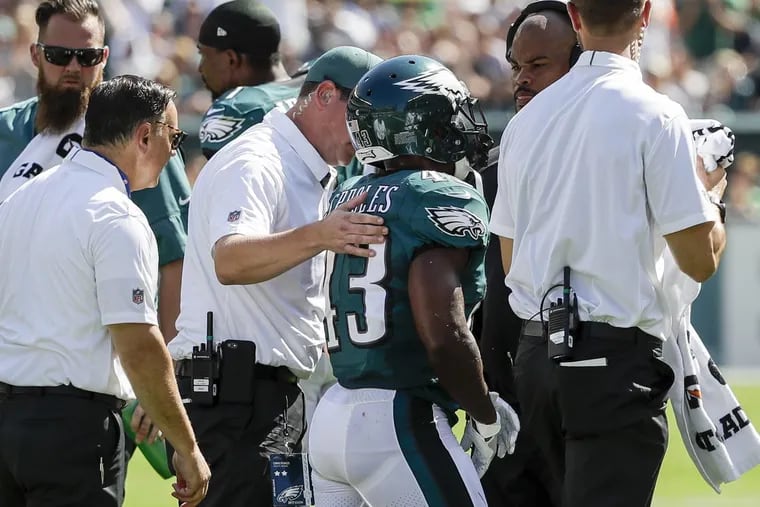 Darren Sproles suffered a broken wrist and a torn ACL in the Eagles’ 27-24 win over the New York Giants.