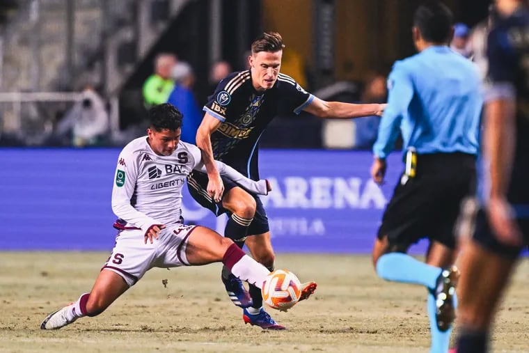 Jack Elliott (center) will miss the Union's next Concacaf Champions Cup game after earning a red card vs. Saprissa on Tuesday.