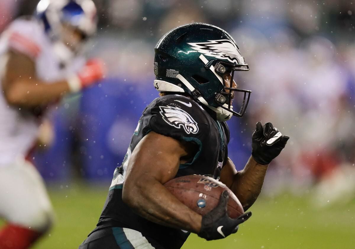 The Eagles’ Boston Scott is technically obese. Here’s why that doesn’t matter. - The Philadelphia Inquirer thumbnail