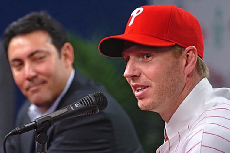 The Phillies announce the signing of pitcher Roy Halladay at Citizens
Bank Park on Wednesday. ( Steven M. Falk / Staff Photographer )