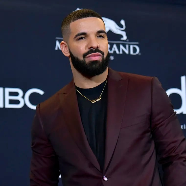 Drake poses at the Billboard Music Awards in Las Vegas in 2019.