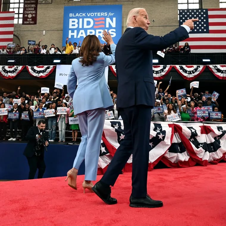 President Biden and Vice President Harris leave the stage.