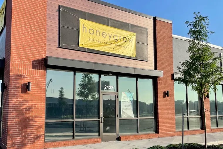 Fast-casual restaurant Honeygrow plans to expand into Fishtown Crossing Shopping Center.