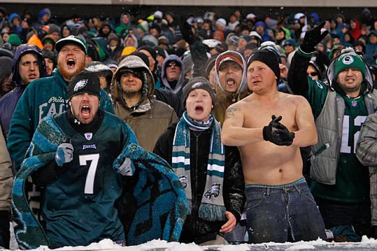 Eagle fans at Lincoln Financial Field. (Ron Cortes/Staff Photographer)
