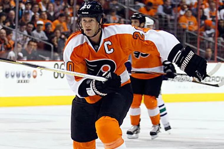 Chris Pronger will be sidelined the rest of the season with post-concussion syndrome. (Yong Kim/Staff file photo)