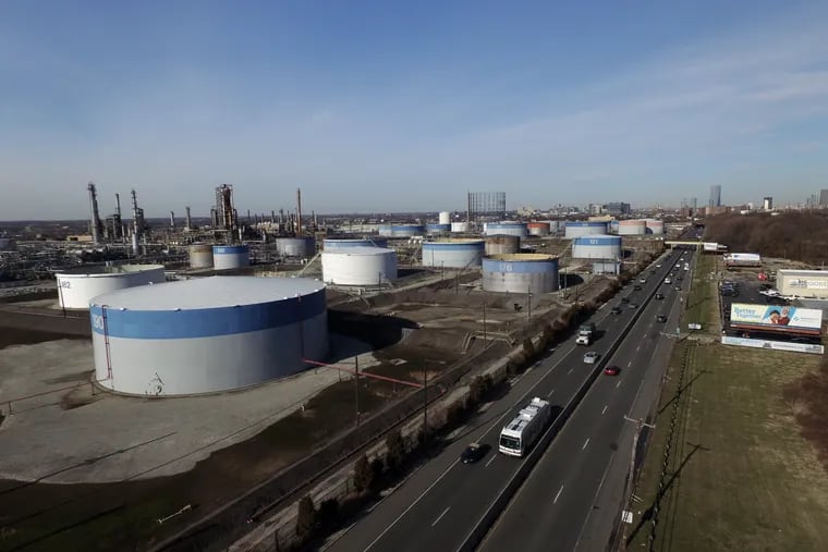 The Philadelphia Energy Solutions refinery, viewed from a drone above 26th Street, looking north. A bankruptcy court hearing on the refinery's reorganization plan has been continued until Feb. 12.