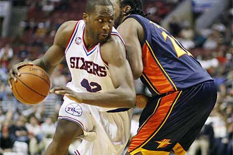 Wednesday night was supposed to be Elton Brand's return to Los Angeles to face his former team. But because of an injury, the Sixers will face the Clippers without him. (AP / File photo)