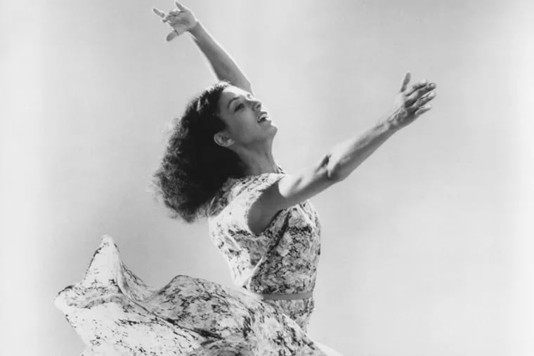 Ms. Mindlin toured the world as a professional dancer with the José Limón Dance Company in the 1980s.