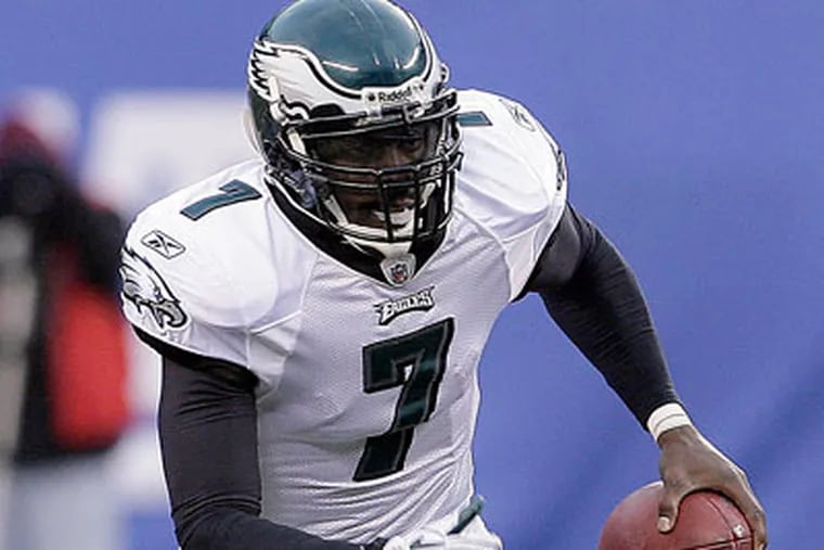 "People are absolutely too critical of [Michael Vick]," Michael Muhammad said. (Yong Kim/Staff file photo)