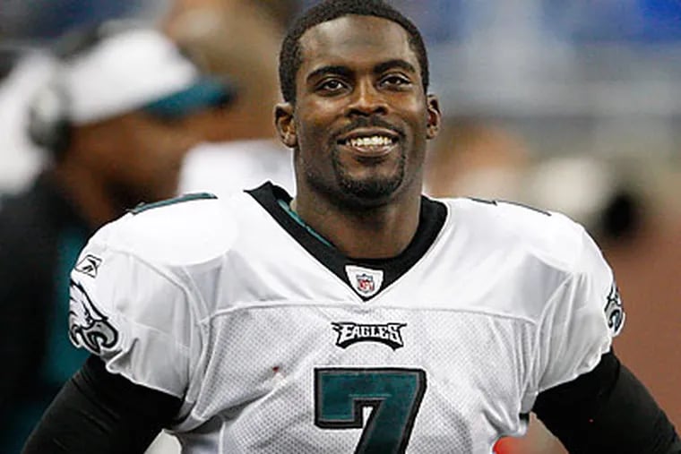 Michael Vick has become the talk of the NFL since taking over at quarterback for the Eagles. (Ron Cortes/Staff Photographer)