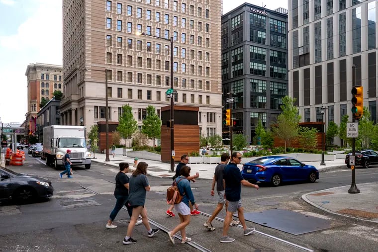 Jefferson Plaza at the corner of 12th and Chestnut Streets last month. Fewer people are commuting downtown in Philly, new report says.