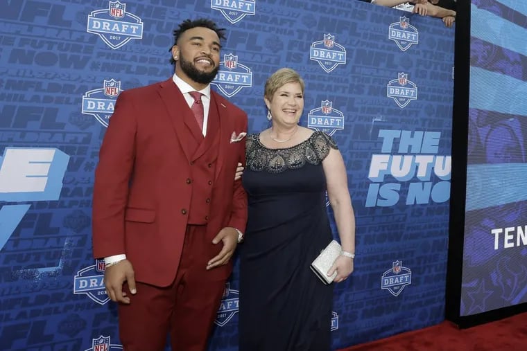 Derek Barnett and his mother, Christine, during the red carpet event prior to the 2017 NFL Draft at the Art Museum in April.