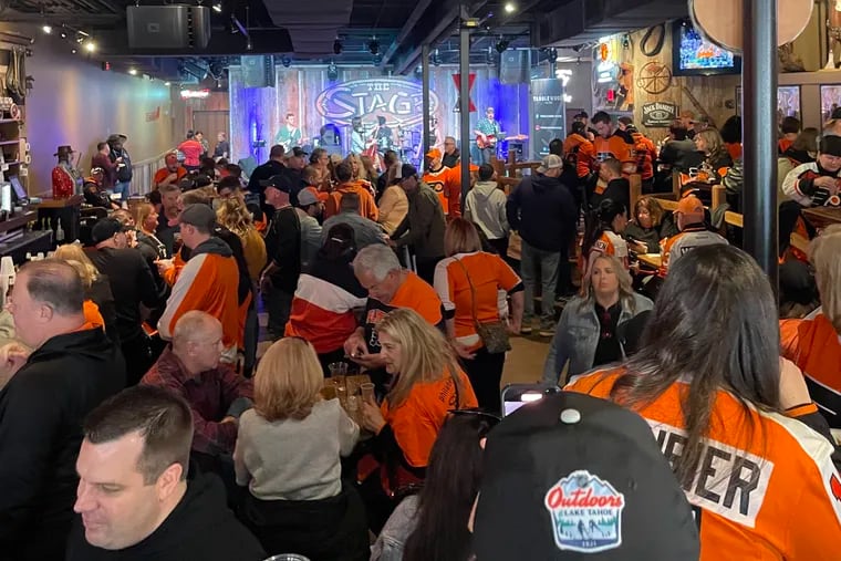 Before the Flyers played the Nashville Predators on Sunday, Flyers fans attending a trip with Phans of Philly gathered at The Stage on Broadway.