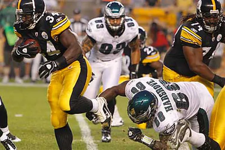 Rashard Mendenhall and the Steelers' first-team offense ran through the Eagles' first-team defense. (Keith Srakocic/AP)