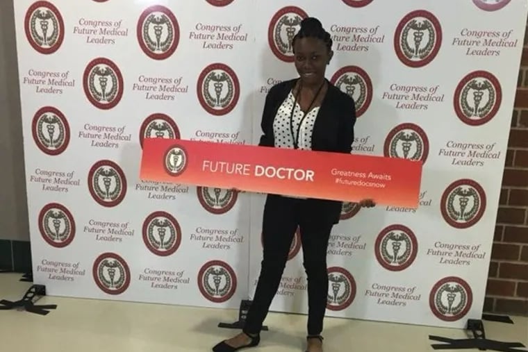 Thaduba Magdalena Turay attending a conference in 2021 for aspiring medical doctors.