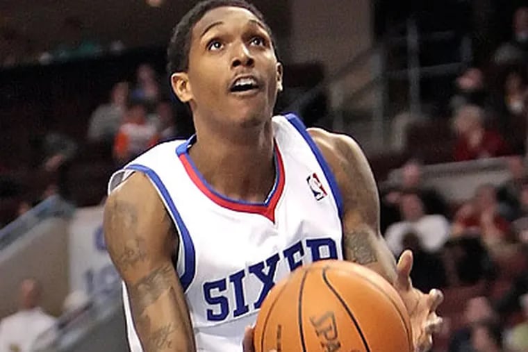 Lou Williams scored 12 of his 26 points in the fourth quarter for the 76ers. (Steven M. Falk/Staff Photographer)