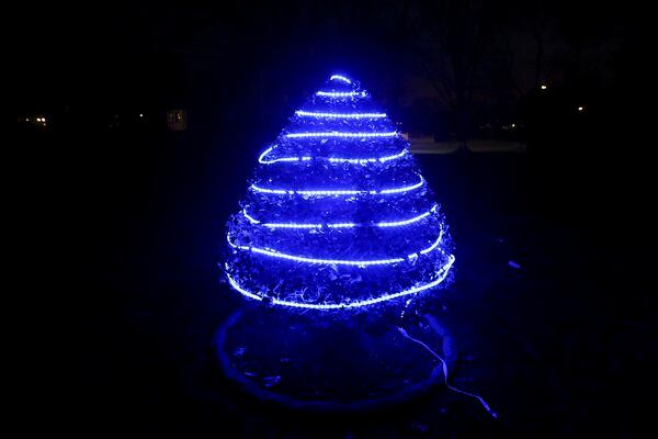 Shame on anonymous bully who criticized Haddonfield family’s ‘fake and lazy’ Christmas decor | Jenice Armstrong