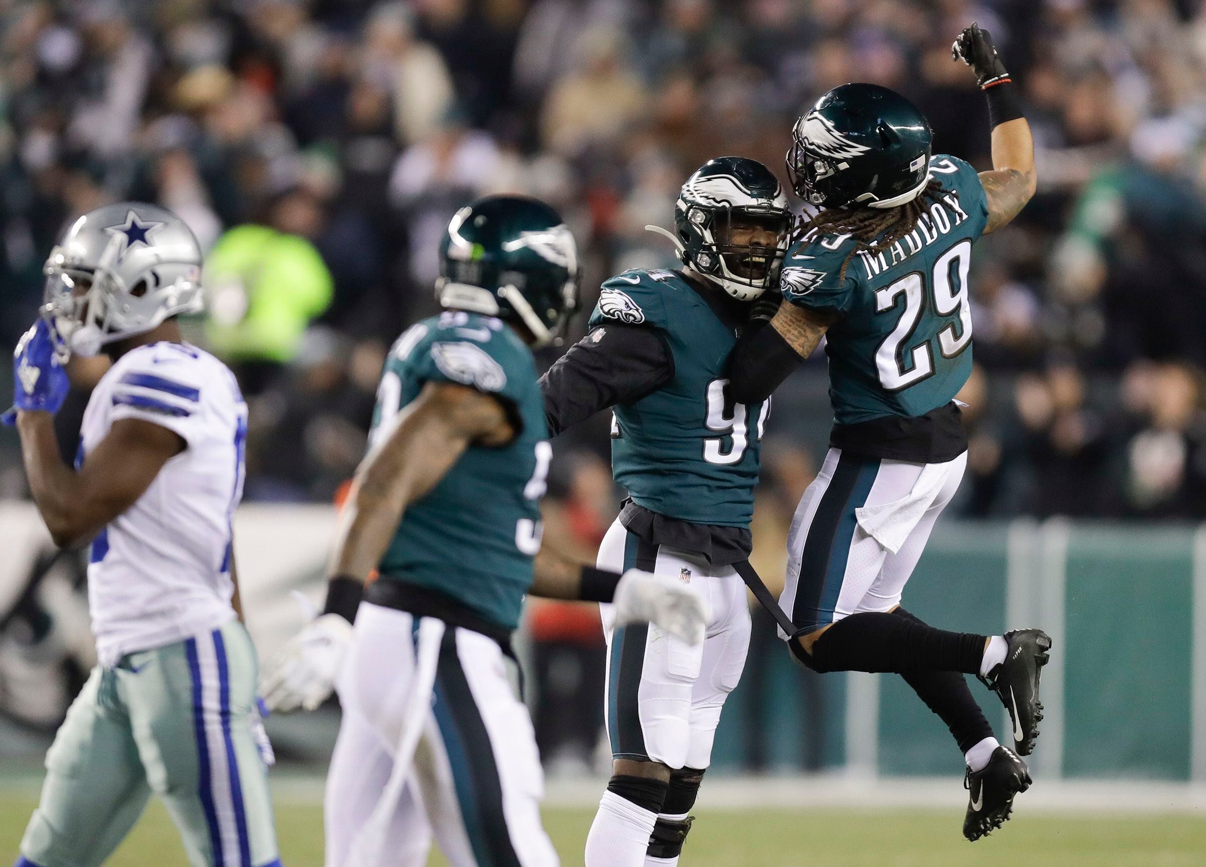 Philadelphia Eagles-Dallas Cowboys: forasteiros perderam no último