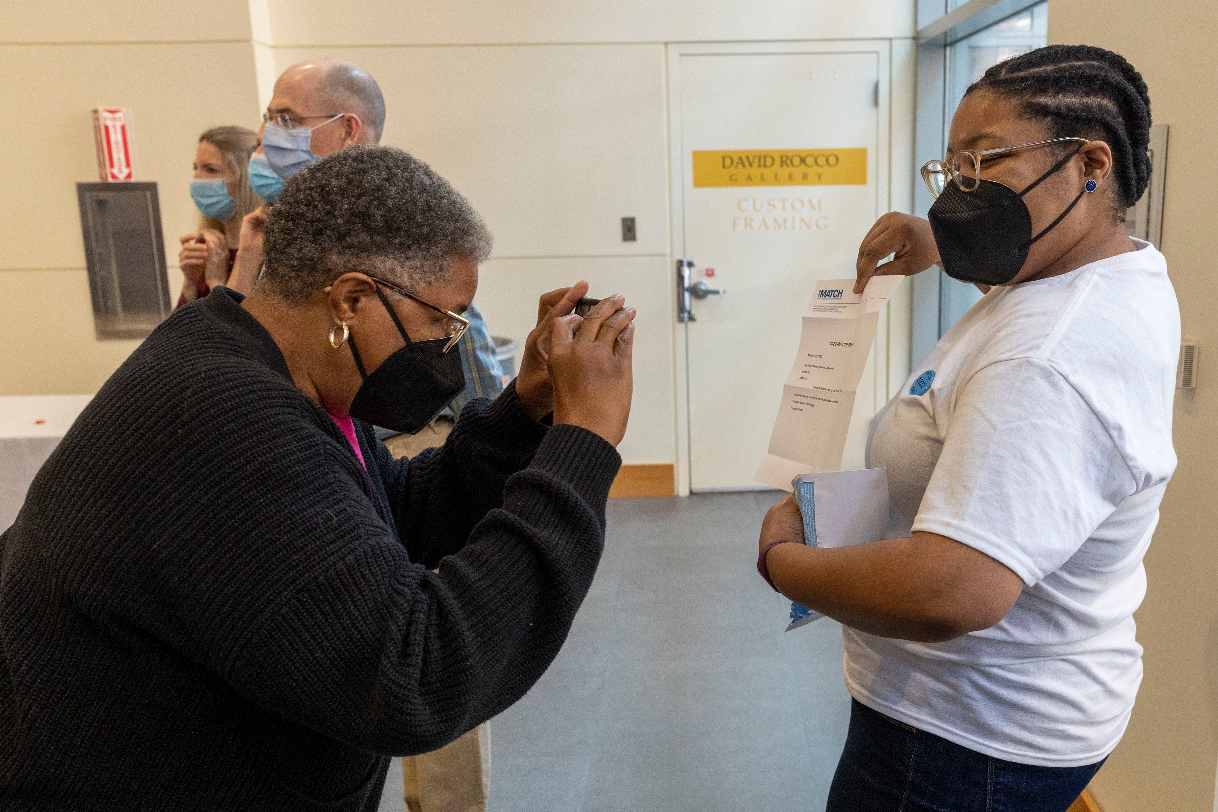Thomas Jefferson University Students Celebrate Match Day In Person Again