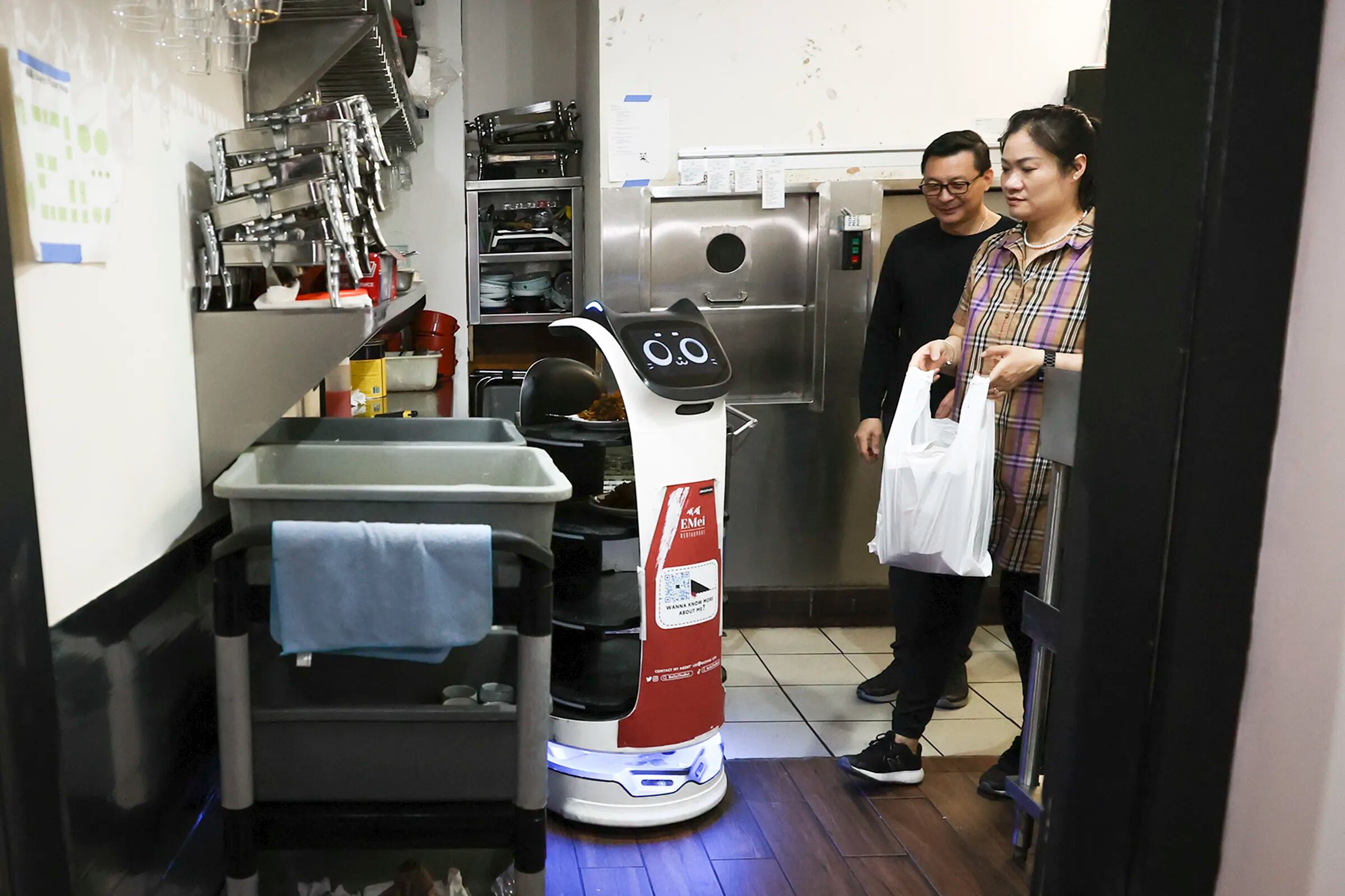 Americana Restaurants brings Wimpy back to the UAE, now with robot staff -  Caterer Middle East