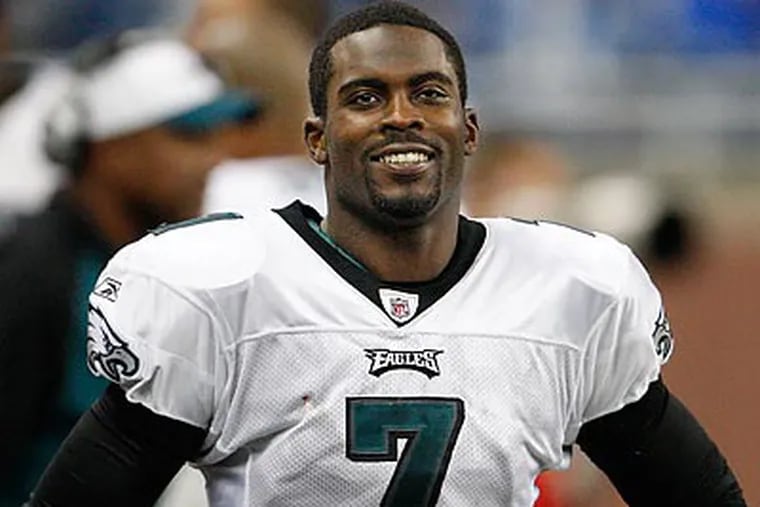Michael Vick said last week that he is planning to have an organized workout or two with his teammates. (Ron Cortes/Staff file photo)