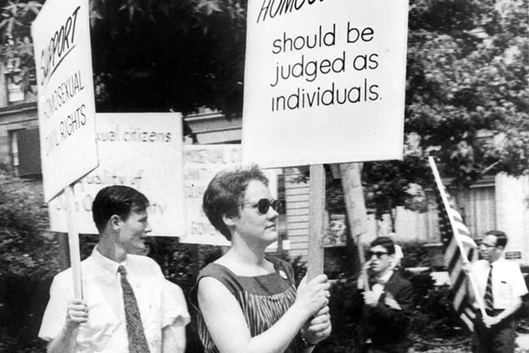 Randy Wicker (left) and Barbara Gittings picket at Independence Hall on July 4, 1965. (Photo: Kay Tobin Lahusen)