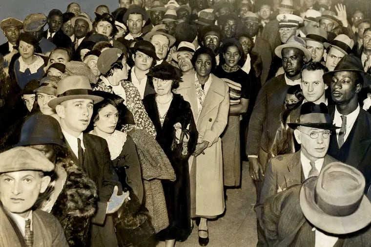 Voter registration lines in Philadelphia in 1935. The mayoral race that year was not pretty.