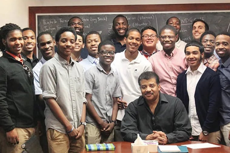 Neil deGrasse Tyson meets with kids from Philadelphia Futures.
