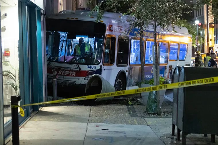Federal Transit Agency to investigate SEPTA after bus and trolley crashes
