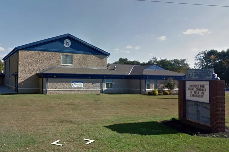 Holly Glen Elementary School in Williamstown, Gloucester County, is being closed because of a persistent mold problem.