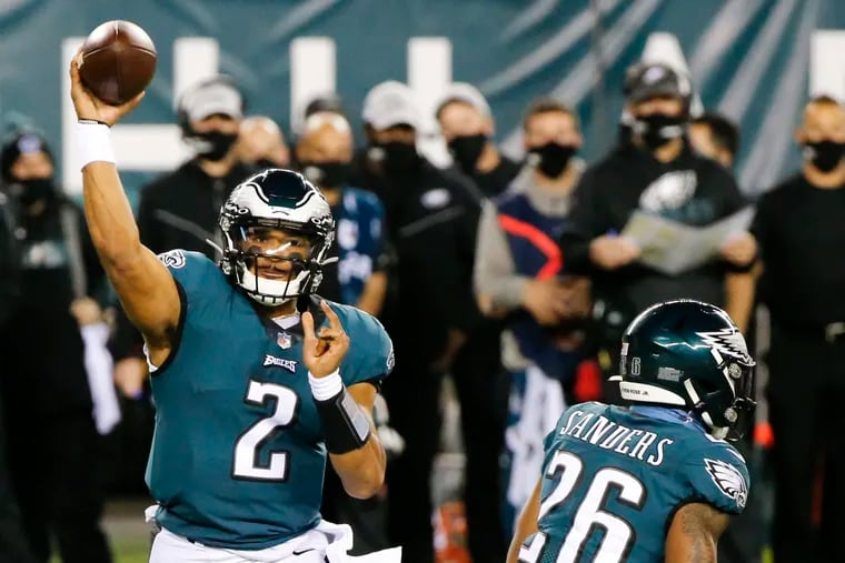 Quarterback Jalen Hurts throws the ball during the second quarter of the Eagles' 23-17 loss to Seattle on Monday.