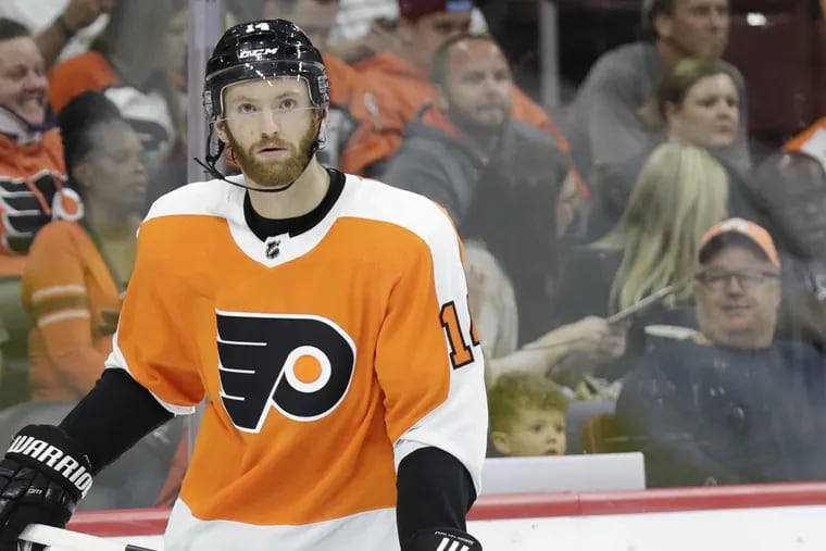 Flyers center Sean Couturier set up Wayne Simmonds’ game-winner Saturday in overtime.