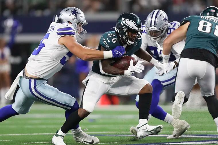 Eagles running back Miles Sanders had just two carries for 27 yards against the Cowboys in Week 3.