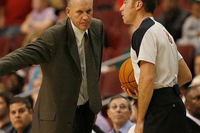 76ers coach Doug Collins suffered a concussion over Memorial Day weekend. (Michael S. Wirtz/Staff file photo)