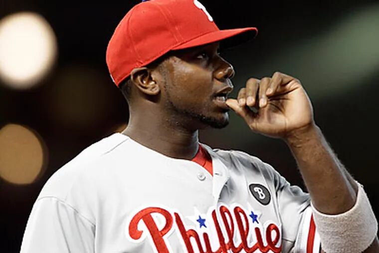 Ryan Howard has been suffering from an injured heel and ankle. (David J. Phillip/AP)