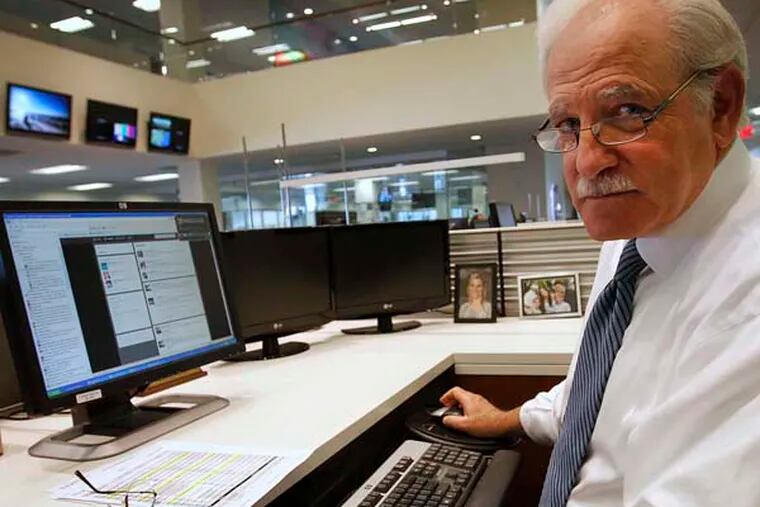 Photograph of 6 ABC anchor Jim Gardner at his desk where he tweets. Photograph from Friday afternoon April 5, 2013. ( ALEJANDRO A. ALVAREZ / STAFF PHOTOGRAPHER )