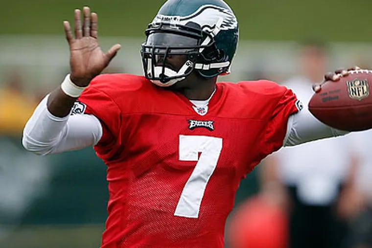 Michael Vick is the Eagles' No. 2 quarterback now in every way. (David Maialetti/Staff Photorapher)