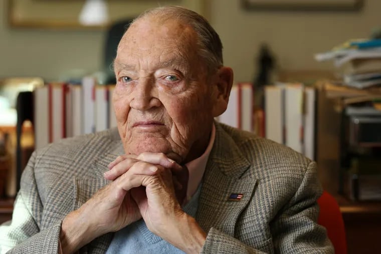 Former Vanguard CEO John Bogle will speak at the CFA Institute conference this week ( DAVID SWANSON / Staff Photographer )