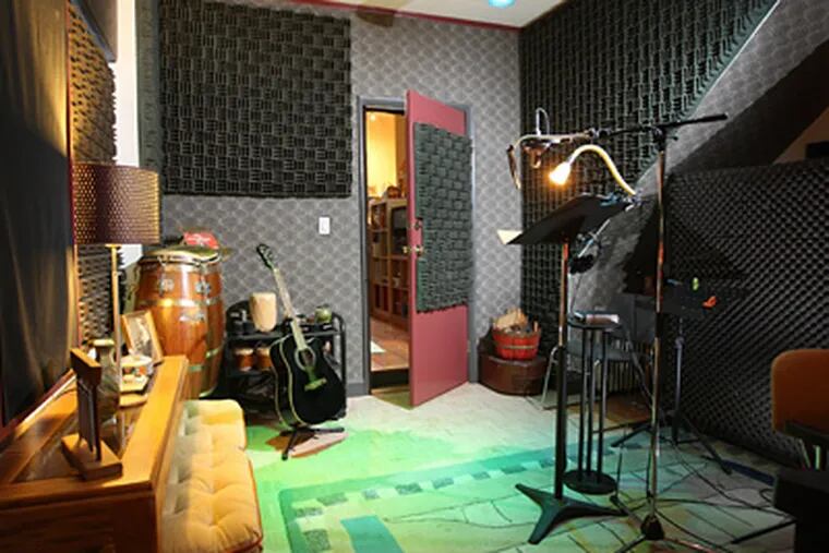 Larry Freedman's home/recording studio in Northern Liberties. (Michael Bryant / Staff Photographer)
