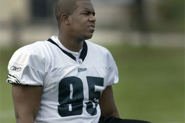 Jerome McDougle is still confident he can contribute to the Eagles' defensive. (STEVEN M. FALK / Daily News)